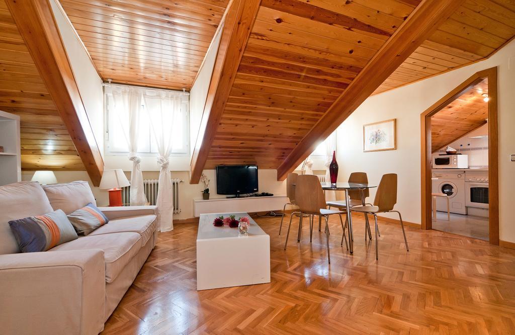 Apartment Latina VII Madrid Exteriör bild